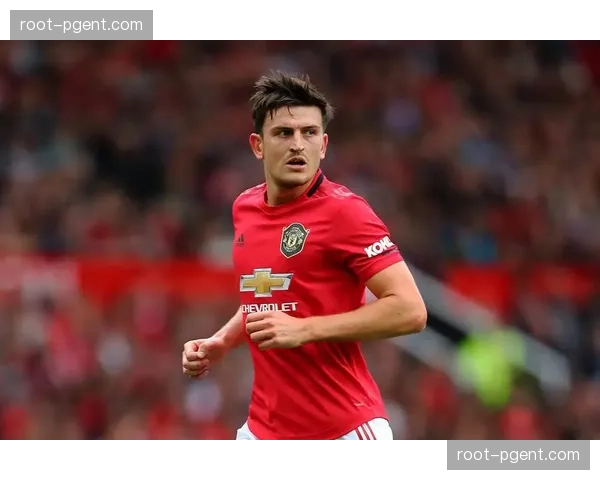 曼联马奎尔红牌加送点成为转折，后防线稳定性亟待加强